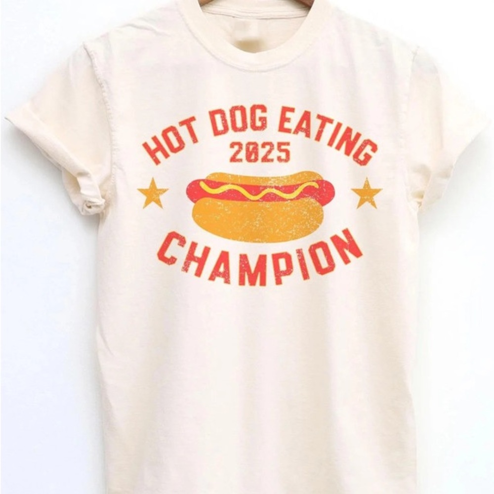 Cream Hot Dog Graphic Short Sleeve Tee